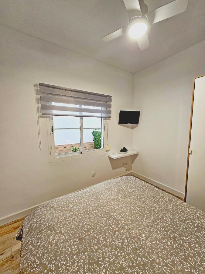 Elegante Apartamento De Diseno. Алмерия Екстериор снимка