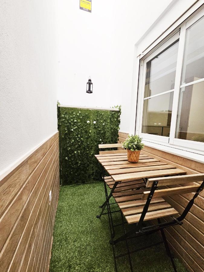 Elegante Apartamento De Diseno. Алмерия Екстериор снимка